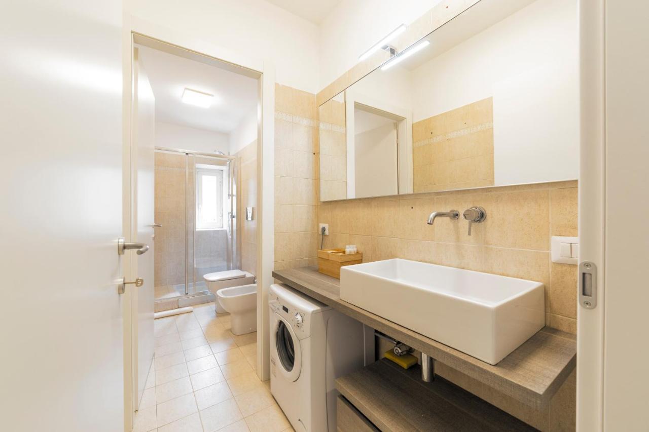Roomy Apartment Close To Subway M5! ميلان المظهر الخارجي الصورة